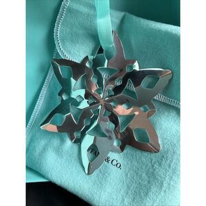 2018‎ Tiffany Sterling Silver Snowflake Christmas Ornament